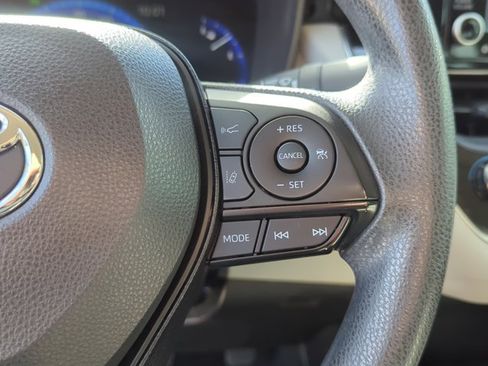 Used 2022 Toyota Corolla LE FWD image 15