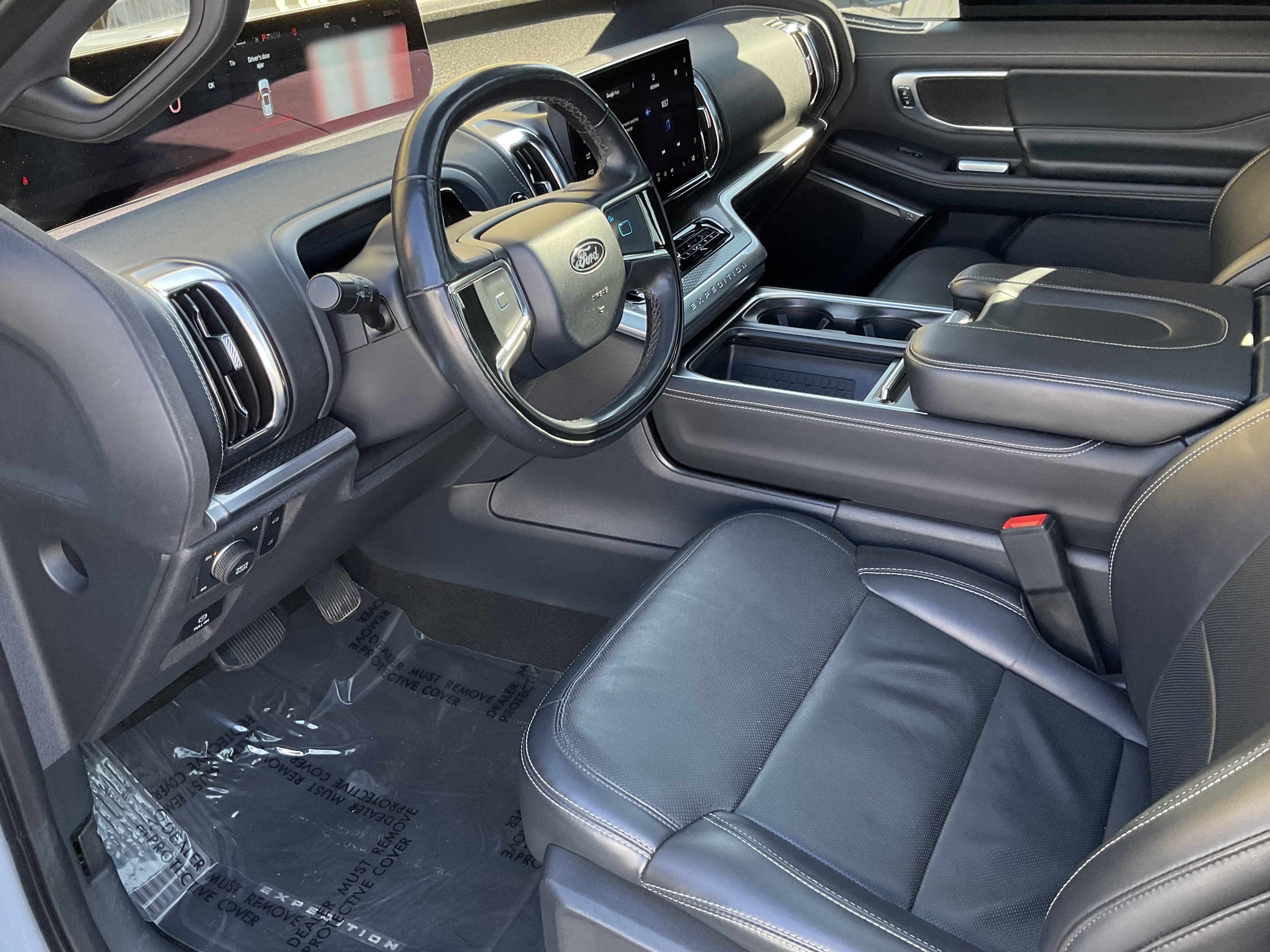 Used 2025 Ford Expedition Max Platinum w/ Stealth Appearance Package AWD/4WD image 23