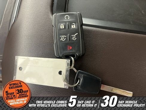 Certified 2019 Chevrolet Suburban LT image 27