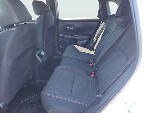 Certified 2025 Honda HR-V Sport image 29