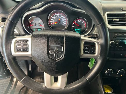 Used 2014 Dodge Avenger SXT w/ Blacktop Package FWD image 9