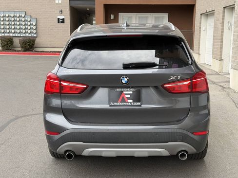 Used 2017 BMW X1 xDrive28i w/ Premium Package AWD/4WD image 4