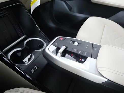 Used 2025 BMW X1 xDrive28i w/ Convenience Package image 23