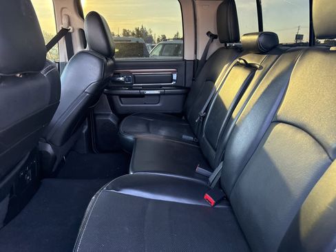 Used 2013 RAM 1500 Laramie w/ Convenience Group image 18