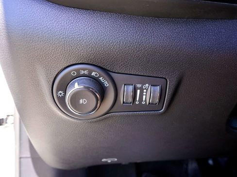 New 2026 Jeep Compass Latitude AWD/4WD image 19