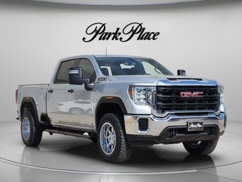 Used 2020 GMC Sierra 2500 4x4 Crew Cab w/ Convenience Package image 4