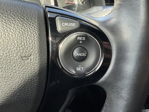 Used 2017 Honda Accord Sport image 20