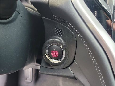 Used 2025 Subaru Outback Premium w/ Popular Package #1A image 25