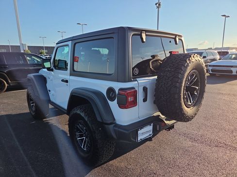 Used 2026 Jeep Wrangler Sport AWD/4WD image 5