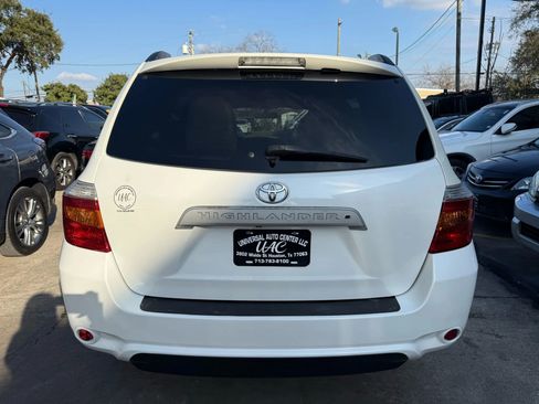 Used 2010 Toyota Highlander SE image 6