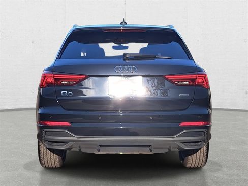 Certified 2025 Audi Q3 2.0T Premium w/ Convenience Package image 6