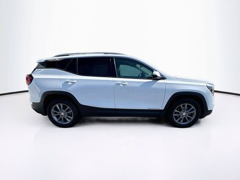 Used 2024 GMC Terrain SLT AWD/4WD image 6