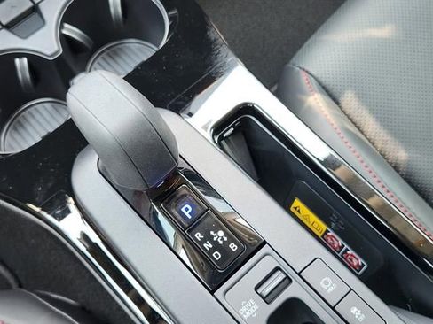 New 2025 Toyota Prius Plug-In Hybrid image 15