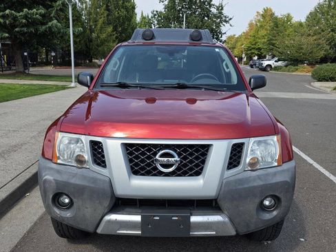 Used 2013 Nissan Xterra PRO-4X image 2