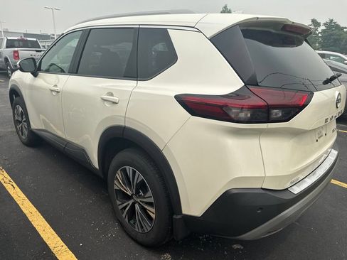 Certified 2023 Nissan Rogue SV w/ SV Premium B Package AWD/4WD image 4