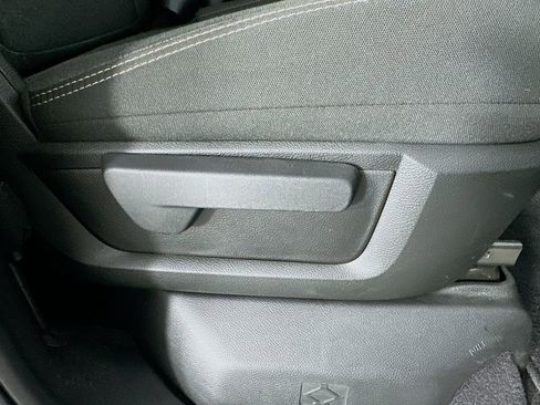Used 2025 RAM 2500 Big Horn AWD/4WD image 22