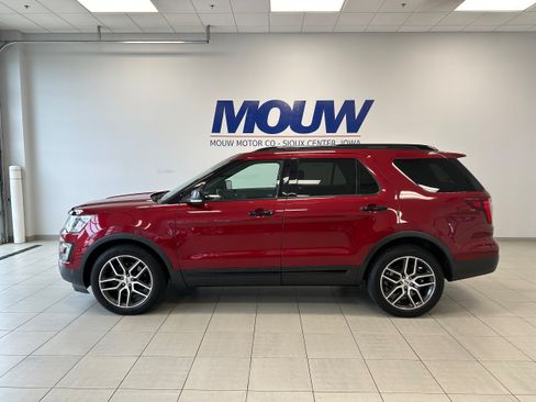 Used 2016 Ford Explorer Sport w/ Equipment Group 401A AWD/4WD image 1