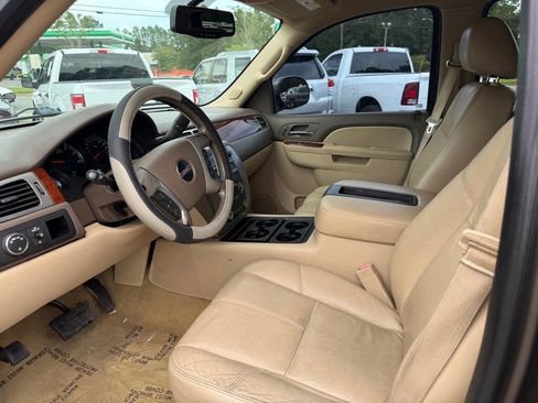 Used 2014 GMC Yukon XL SLT image 15