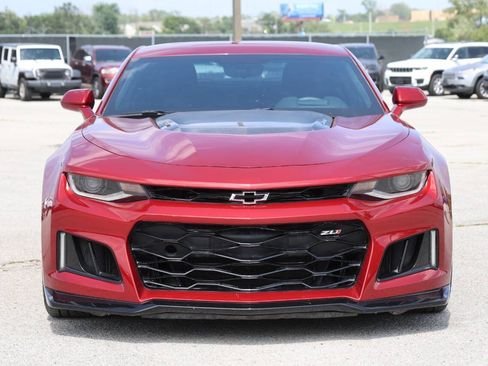 Used 2022 Chevrolet Camaro ZL1 RWD image 2
