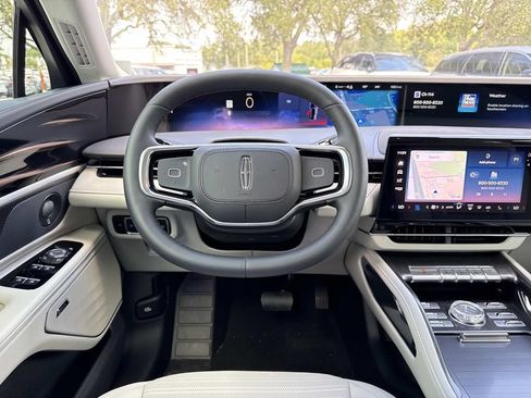New 2026 Lincoln Nautilus Reserve w/ Jet Appearance Package AWD/4WD image 17