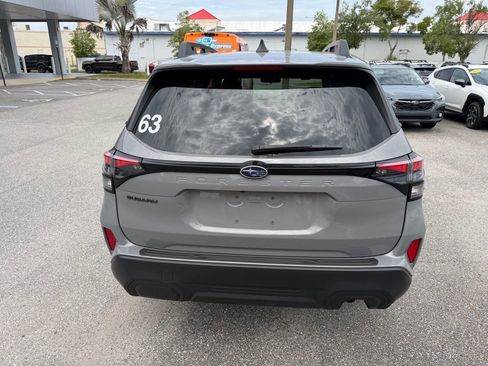 Used 2026 Subaru Forester Premium AWD/4WD image 6