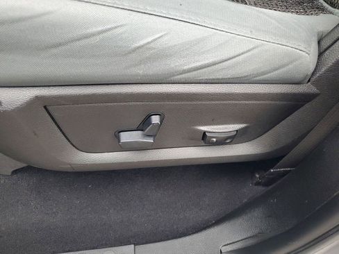 Used 2019 RAM 1500 Big Horn RWD image 7