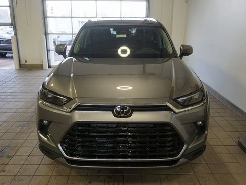 New 2026 Toyota Grand Highlander Platinum image 18