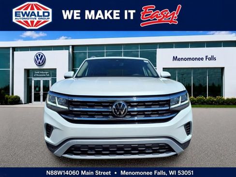 Used 2023 Volkswagen Atlas SEL AWD/4WD image 2