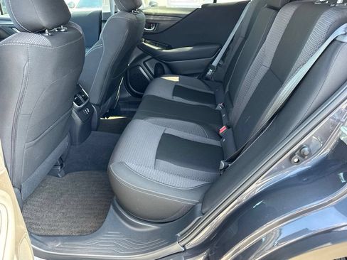 Used 2024 Subaru Outback Premium AWD/4WD image 31