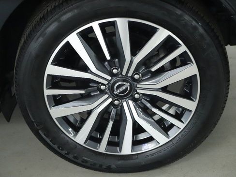 Certified 2023 Nissan Kicks SR w/ SR Premium Package image 40