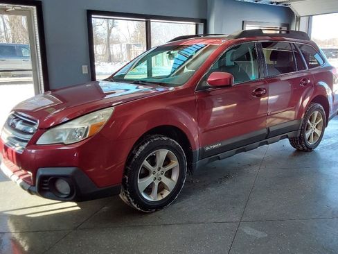 Used 2013 Subaru Outback 2.5i Limited w/ Moonroof Pkg image 8