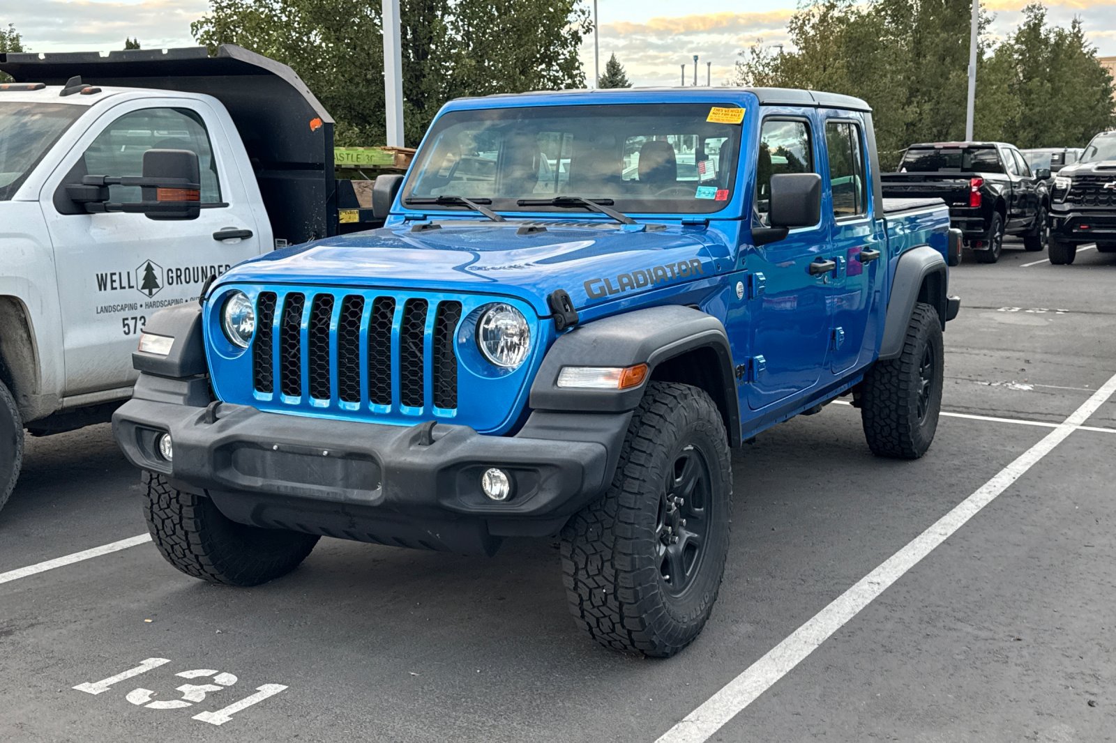 Used 2020 Jeep Gladiator Sport w/ Trailer Tow Package AWD/4WD image 2
