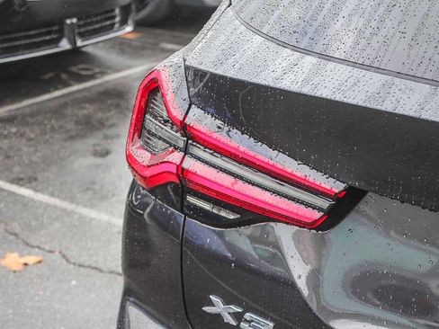 Certified 2023 BMW X3 sDrive30i w/ Premium Package w/ZPA image 7