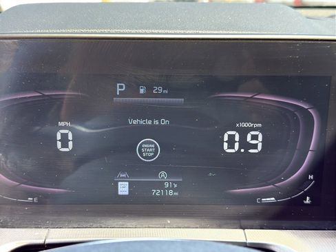 Used 2023 Kia Telluride LX FWD image 19