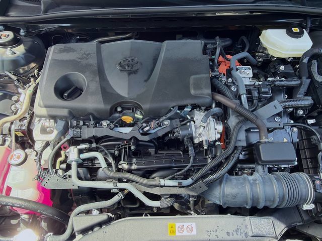 Used 2025 Toyota Camry SE FWD image 30