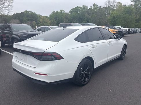 Used 2025 Honda Accord SE image 5