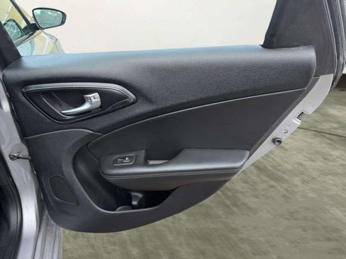 Used 2016 Chrysler 200 S w/ Comfort Group image 22
