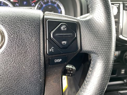 Used 2019 Toyota 4Runner TRD Off-Road Premium AWD/4WD image 27