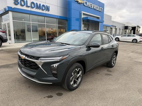 New 2026 Chevrolet Trax LT w/ LT Convenience Package image 1