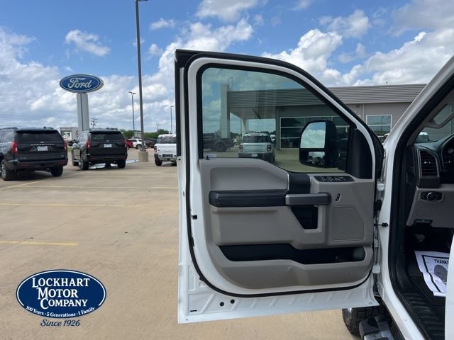 Used 2021 Ford F350 XLT w/ XLT Value Package AWD/4WD image 10