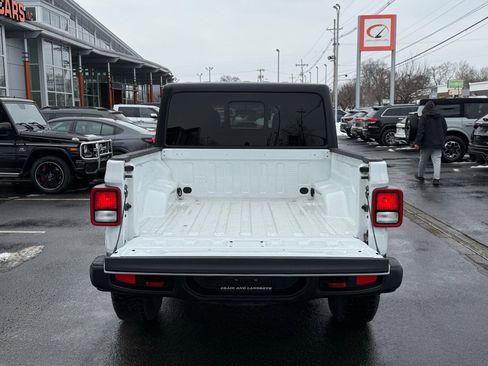 Used 2022 Jeep Gladiator Rubicon image 16