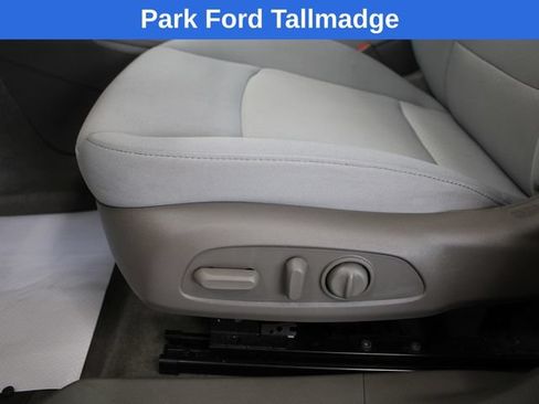 Used 2016 Chevrolet Malibu LT FWD image 13