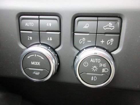 New 2026 GMC Sierra 3500 AT4 w/ AT4 Premium Plus Package image 19