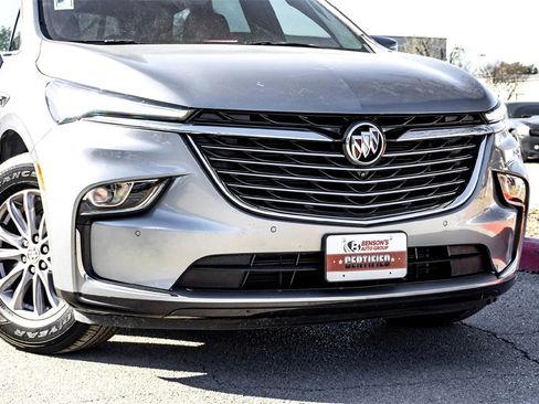Used 2024 Buick Enclave Premium image 3