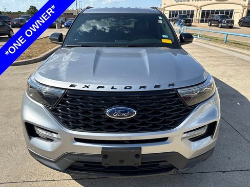 Used 2023 Ford Explorer ST-Line w/ Class IV Trailer Tow Package RWD image 2