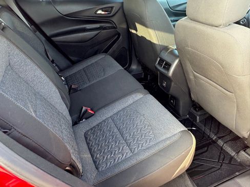 Used 2023 Chevrolet Equinox LT image 36