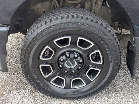 Used 2023 Ford F250 Platinum AWD/4WD image 22