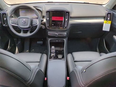 Used 2026 Volvo XC40 B5 Plus w/ Protection Package Premier image 14