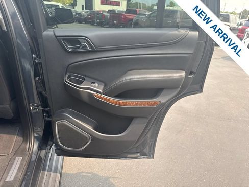 Used 2019 Chevrolet Tahoe Premier AWD/4WD image 13