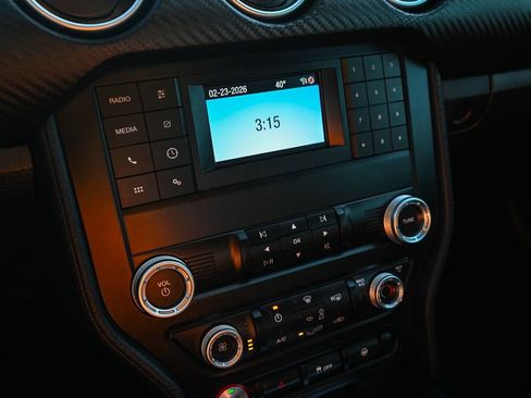 Used 2019 Ford Mustang Coupe image 34